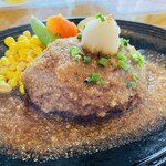 ハンバーグ オニオン - メニュー:ハンバーグ定食 ¥990(税込)