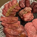 Jimbou Yakiniku Ryouriten - 