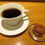 パスタとワインのお店 Piacere - ☕コーヒーとフィナンシェ