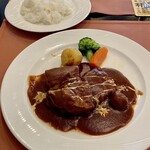 黒船亭 - 「ビーフシチュー」@4800と「Bセット(ライス・サラダ・コーヒー)」@1200のライス