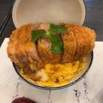 厚切りとじないカツ丼 六かつ - 