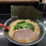 Bachikon - ラーメン中盛 withほうれん草増量