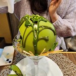 Cafe Lisas - 抹茶のショコラソースをかけたところ