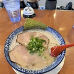 博多ラーメン鶴亀堂 - 定番の豚骨ラーメン