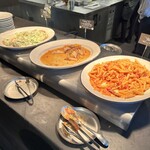 MORETHAN TAPAS LOUNGE - メイン