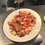 MORETHAN TAPAS LOUNGE - 豚肩ロースのロースト