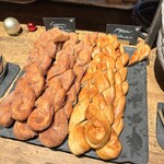 MORETHAN TAPAS LOUNGE - プレッツェル