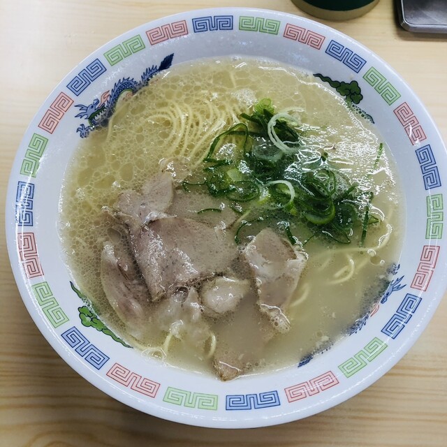博多ラーメンはかたや 太宰府店 - 朝倉街道/ラーメン | 食べログ 