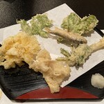 郷土料理ともん - 天ぷら盛り合わせ