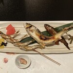 郷土料理ともん - 鮎の塩焼き・オイカワの串焼きなど