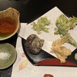 郷土料理ともん - 天ぷら盛り合わせ