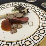 クイントカント - 蝦夷鹿のロースト 海老芋とトリュフ
