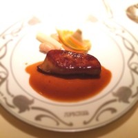 アピシウス - フォアグラのポワレ アルマニャック香るメープルシロップのソース
