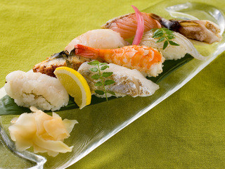 Wasabi - 【わさび】自慢の握り寿司　新鮮で旬なお魚を取り揃え、季節によって楽しみ方が変わります。