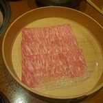 瀬里奈 - 鹿児島県産の特選牛サーロインのしゃぶしゃぶ肉・その6です。