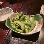 九州うまいもんと焼酎 芋蔵 - 枝豆です