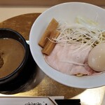 濃厚つけ麺・ラーメン 八重桜 - 味玉豚骨魚介つけ麺