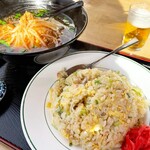 龍華 - ラーメンセット（台湾ラーメンと炒飯）@¥825