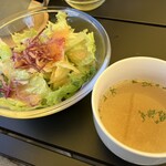 KuRuKuRu CAFE - セットのサラダとスープ
