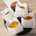 Spicier スパイスチャイとインドカレーパン - 