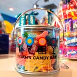 Dylan's Candy Bar - 料理写真:Paint Can Fulled Fillable