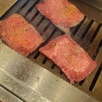 タン・シャリ・焼肉 たんたたん - 