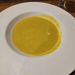 オステリア プロフーモ - 南瓜と玉葱のポタージュ