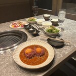 Koshitsu Yakiniku Ushiaburi - 