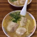 大臣閣 - ラーメン並２杯♪