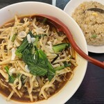 Chuugoku Shokudou Josan No Mise - 麻婆もやしラーメン（760円）＋半チャーハン（100円）