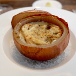 BISTRO Lanterne - オニオングラタンスープ