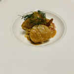 ル・ピックアシエット - 活オマール海老と帆立貝　リ・オ・ブール