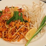 ジャスミン タイ 八重洲店 - JASMINE THAI 八重洲店 ランチ パッタイ