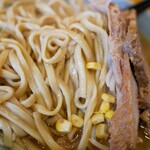 ラーメン二郎 - 麺＆チャーシューアップ