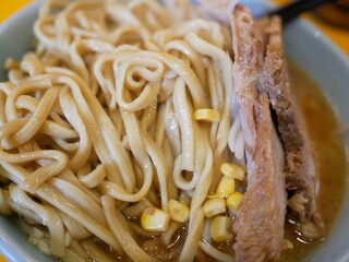 ラーメン二郎 - 麺＆チャーシューアップ
