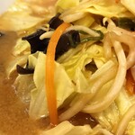 蒙古タンメン中本 - 程よく煮込まれた野菜