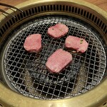 Yakiniku Yonsansan - 