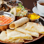 インド料理&居酒屋 カジュラホ - チーズナンセット