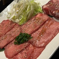 老舗精肉店直送 千種焼肉 飛騨牛の奴隷 千種店 - 