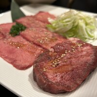 老舗精肉店直送 千種焼肉 飛騨牛の奴隷 千種店 - 