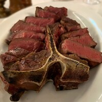 AKARENGA STEAK HOUSE - USDA PRIME Ｔボーンステーキ ９００g