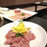 老舗精肉店直送 千種焼肉 飛騨牛の奴隷 - 