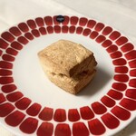 おやつ研究所 - 石臼挽き全粒粉ときび糖: 全粒粉って好き、香ばしいし、身体に良さげ〜、きび糖も優しい甘さになるね！