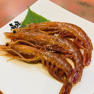 h Shinjuen - 海老の醤油漬け【カンジャンセウ】など、日替わり数量限定で韓国家庭料理メニューを味わえます