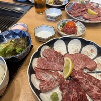 神戸焼肉 金虎 - 