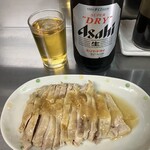 中華料理 相一軒 - 瓶ビール(大)650えん 蒸し鳥550えん