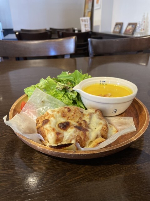 Cafe Bakery Pannapan photo 3