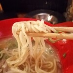 ブラボーラーメン - 細めの麺