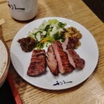 牛たん炭焼 利久 - 伊達な彩り定食の牛たん