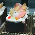 スウィーツ ピピピ - ケースに並ぶ ケーキ達